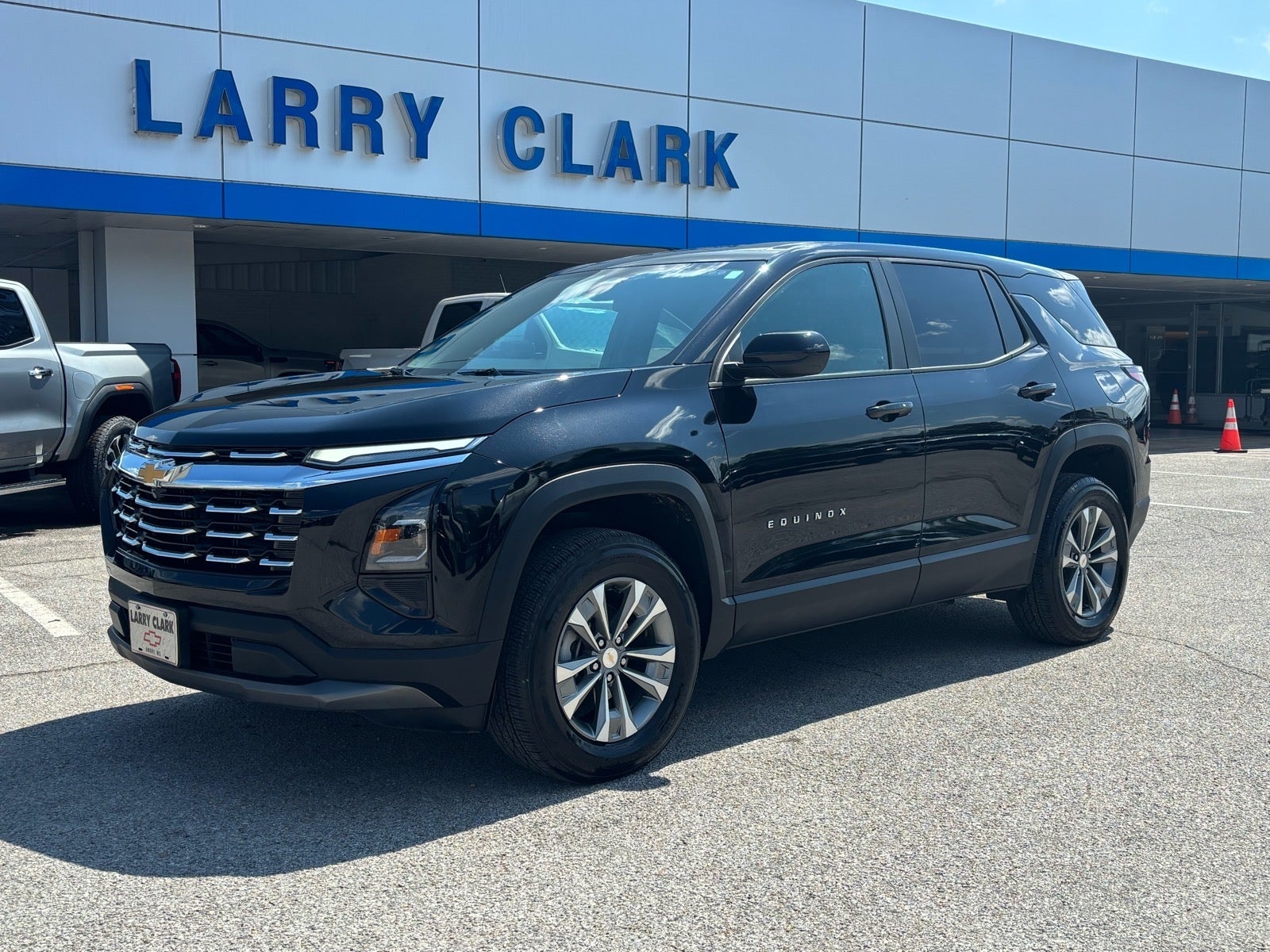 2025 Chevrolet Equinox LT in Mosaic Black Metallic — front three-quarter view