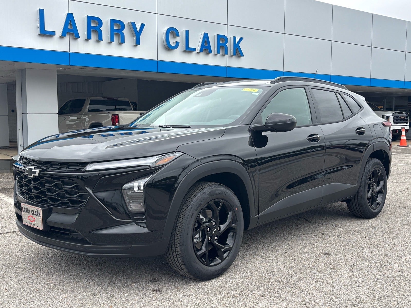 2026 Chevrolet Trax LT in Mosaic Black Metallic — front three-quarter view