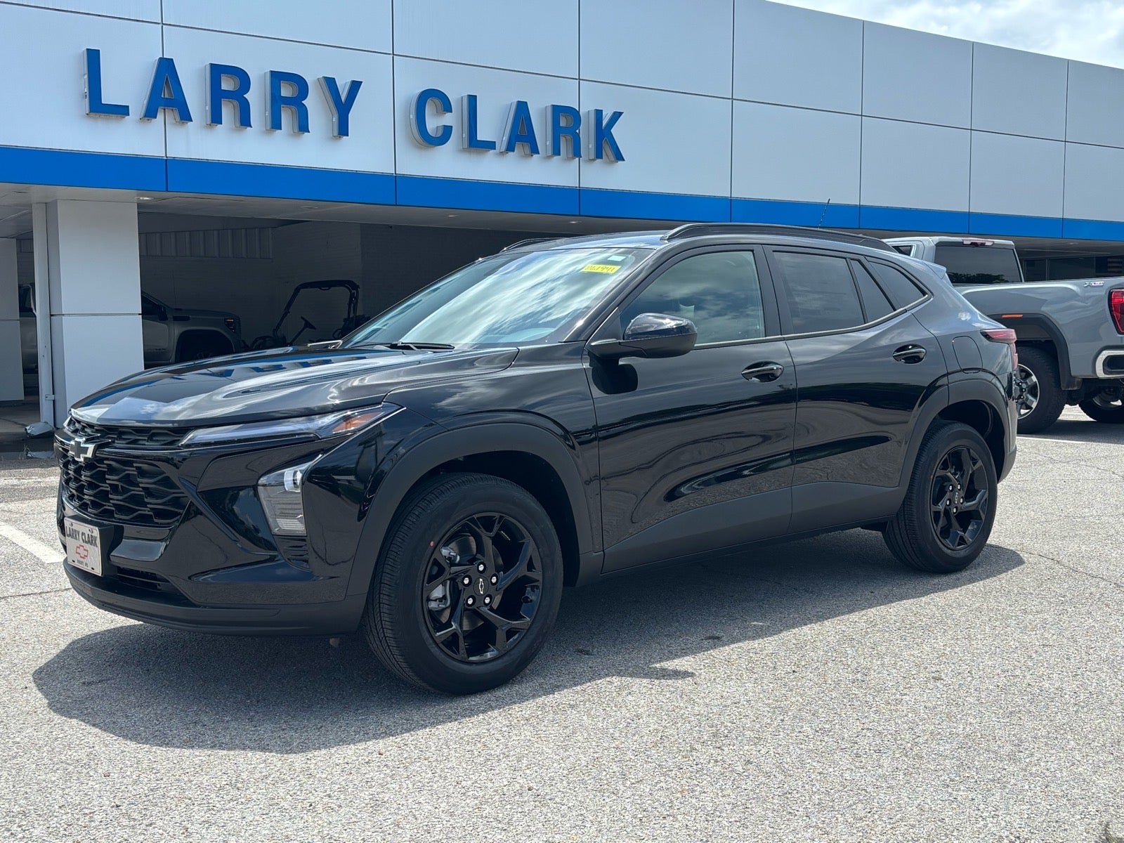2026 Chevrolet Trax LT in Mosaic Black Metallic — front three-quarter view